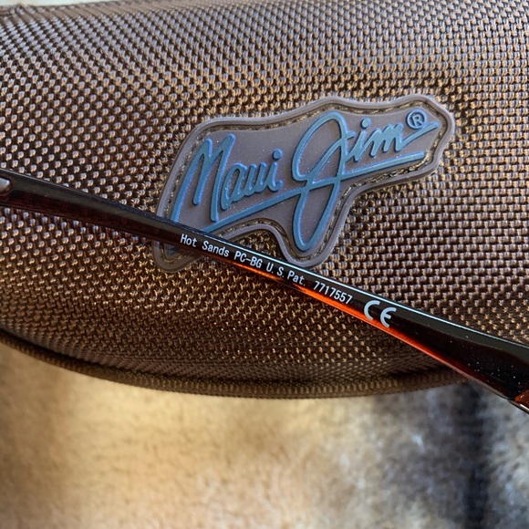 { Maui Jim } Hot Sands Polarized Sunglasses - Picture 6 of 7